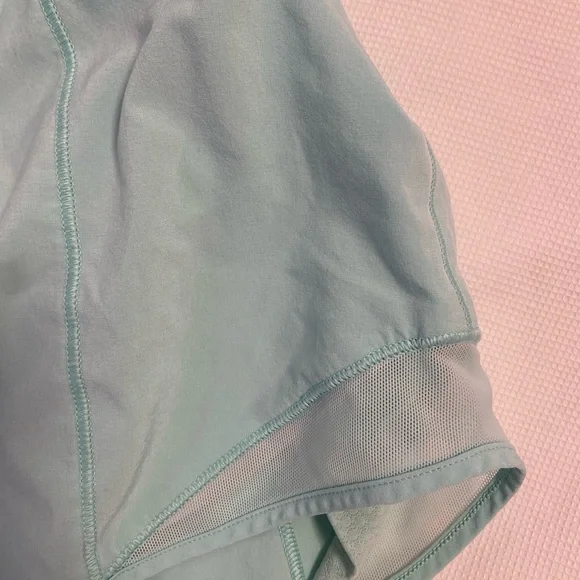 LULULEMON hotty hot 4” shorts - Picture 3 of 4